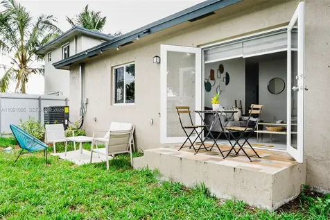 8765 NW 22nd Place Miami FL 33147