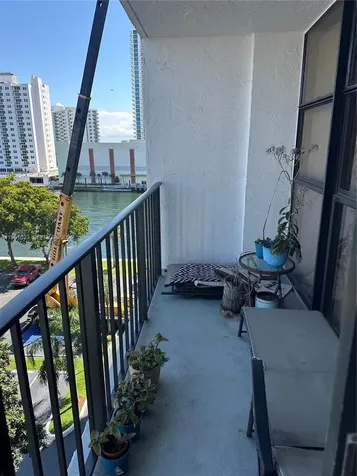 600 Parkview Drive Hallandale Beach FL 33009
