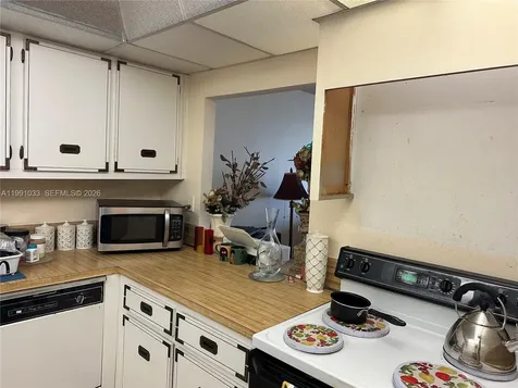 600 Parkview Drive Hallandale Beach FL 33009