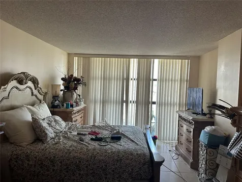 600 Parkview Drive Hallandale Beach FL 33009