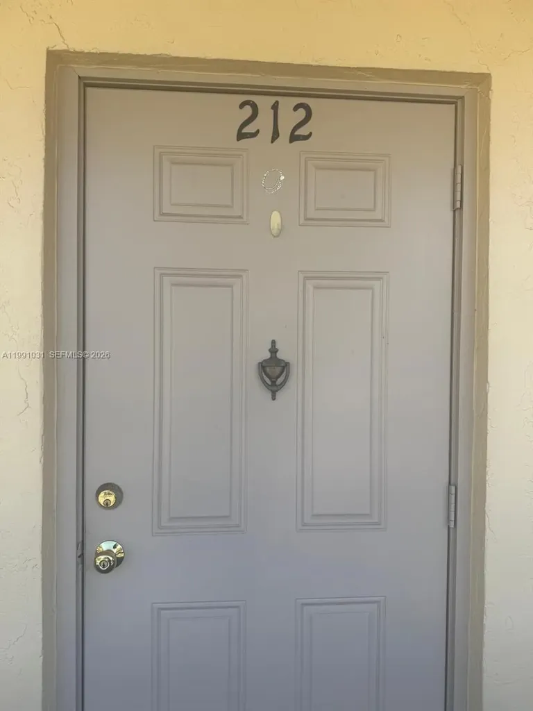 2 Briarwood Circle Hollywood FL 33024