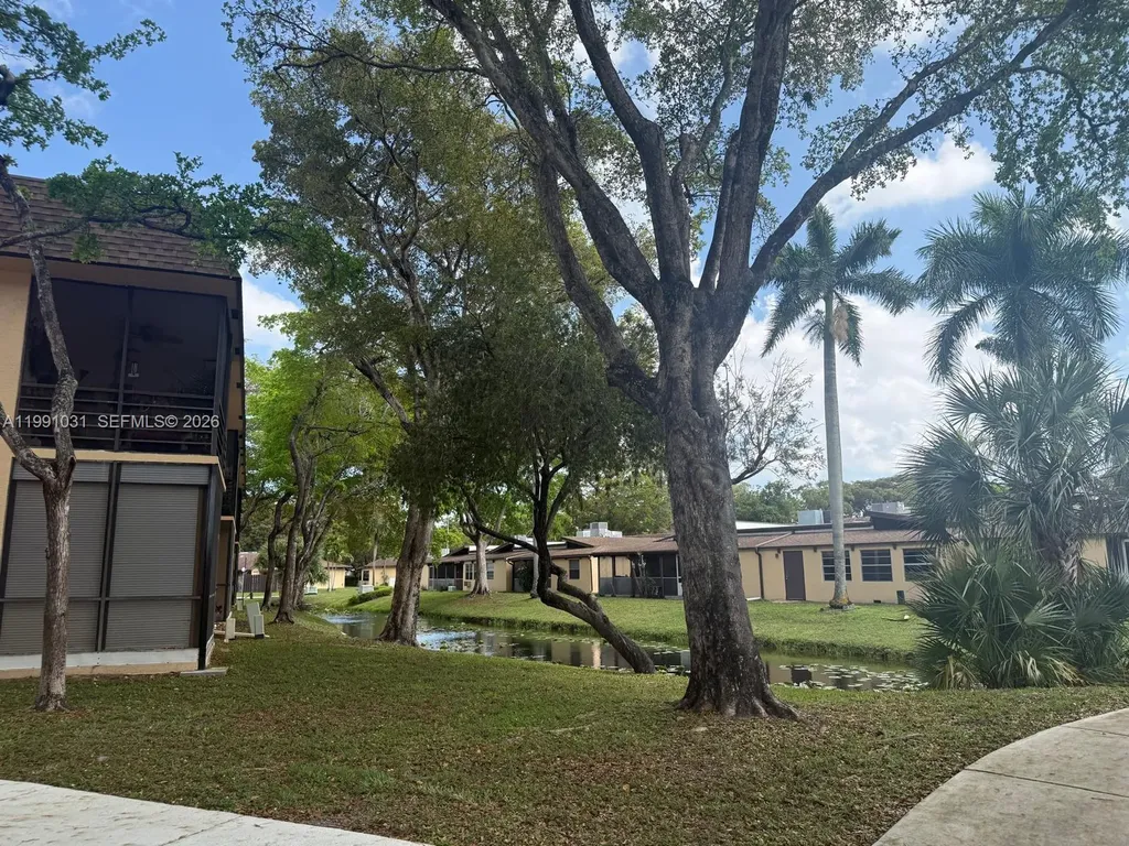 2 Briarwood Circle Hollywood FL 33024
