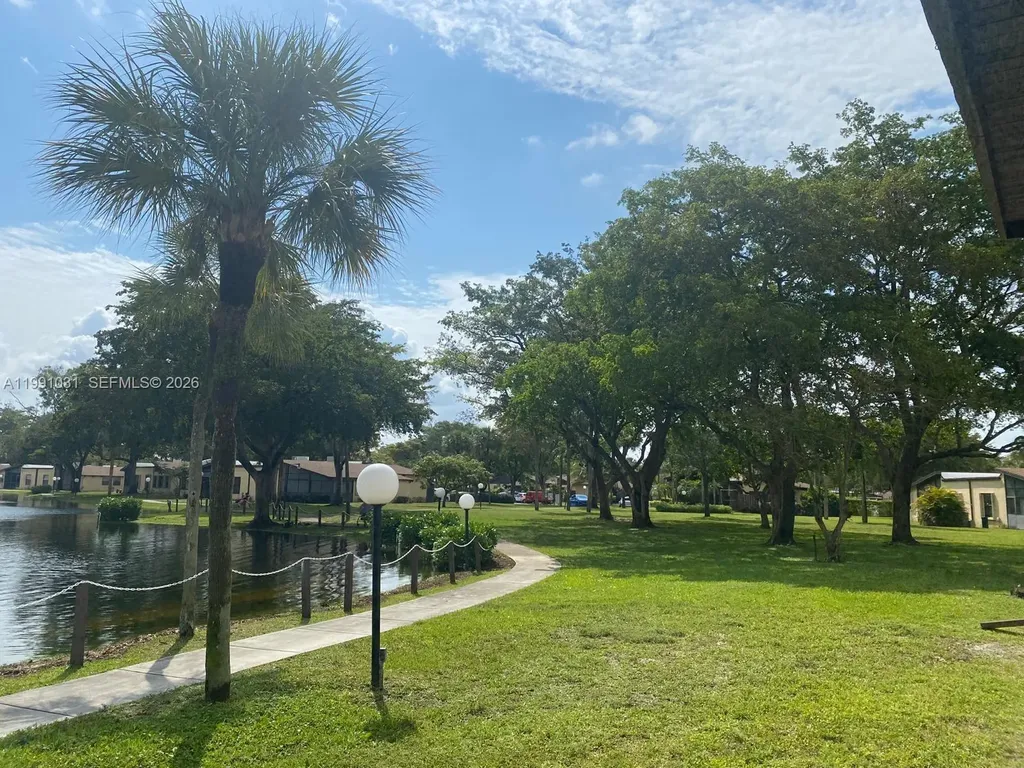 2 Briarwood Circle Hollywood FL 33024