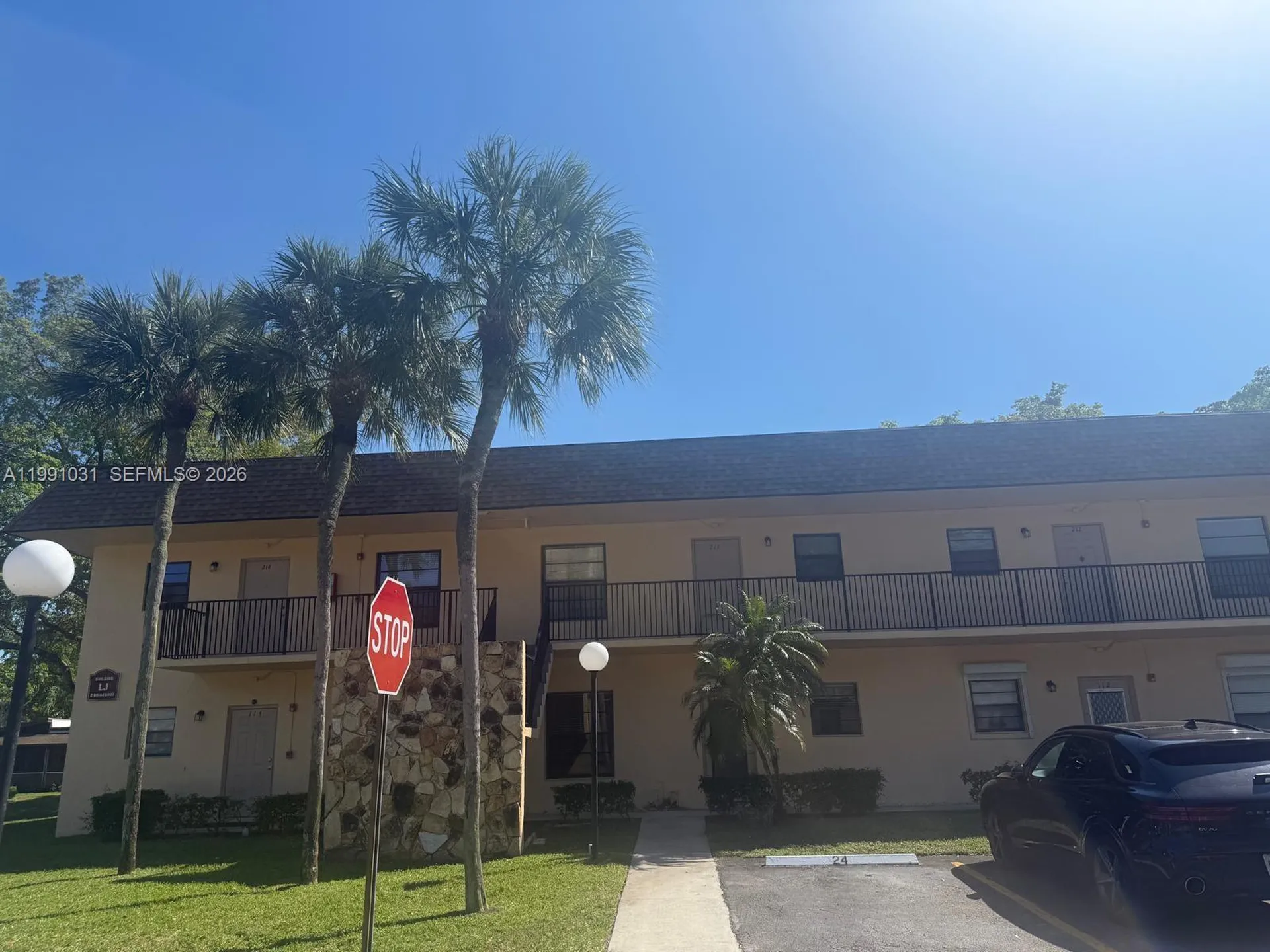 2 Briarwood Circle Hollywood FL 33024