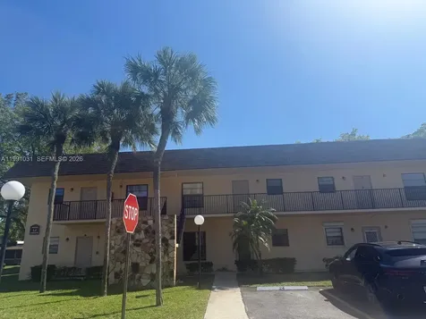 2 Briarwood Circle Hollywood FL 33024
