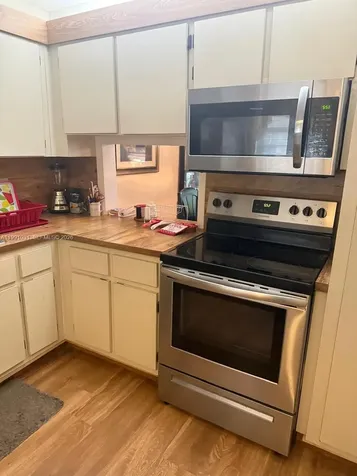 2 Briarwood Circle Hollywood FL 33024