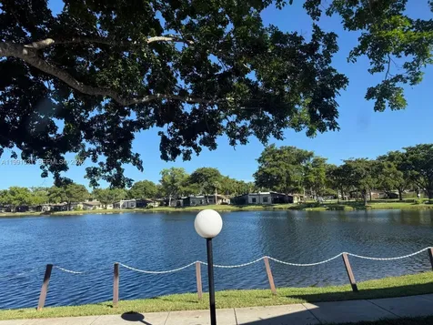 2 Briarwood Circle Hollywood FL 33024