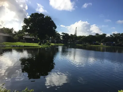 2 Briarwood Circle Hollywood FL 33024