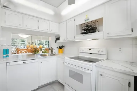 1501 S Ocean Boulevard Lauderdale By The Sea FL 33062