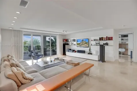 3535 Hiawatha Avenue Miami FL 33133