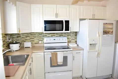 9800 Sunrise Lakes Boulevard Sunrise FL 33322