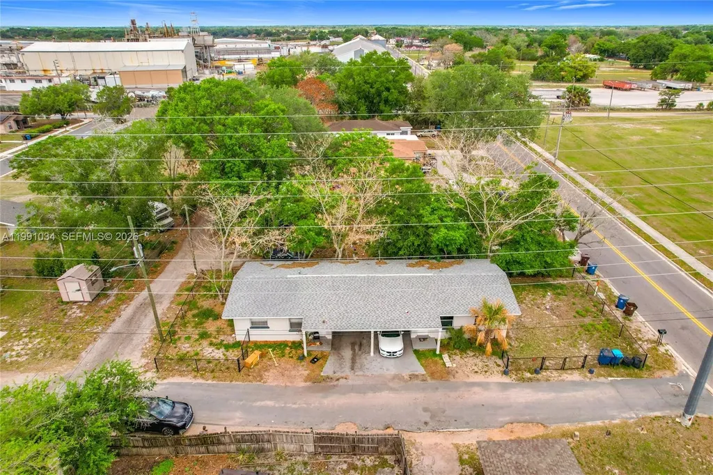 627 Washington Avenue Lake Wales FL 33853