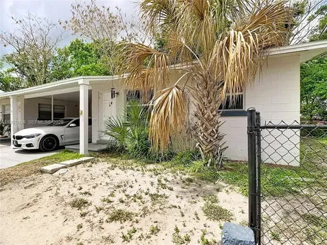 627 Washington Avenue Lake Wales FL 33853
