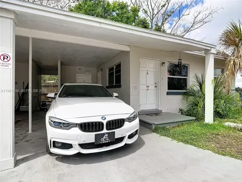 627 Washington Avenue Lake Wales FL 33853