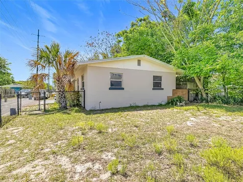 627 Washington Avenue Lake Wales FL 33853