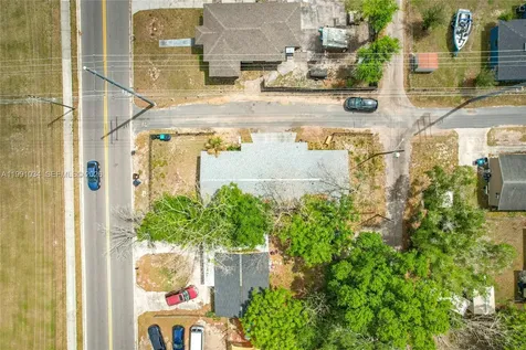 627 Washington Avenue Lake Wales FL 33853