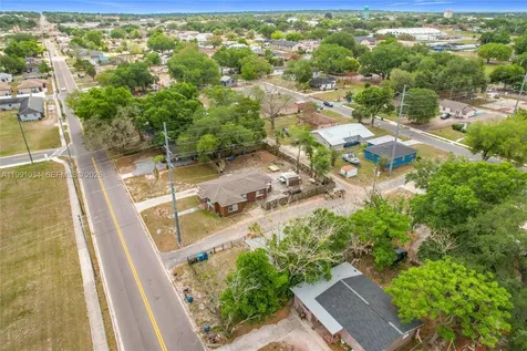 627 Washington Avenue Lake Wales FL 33853