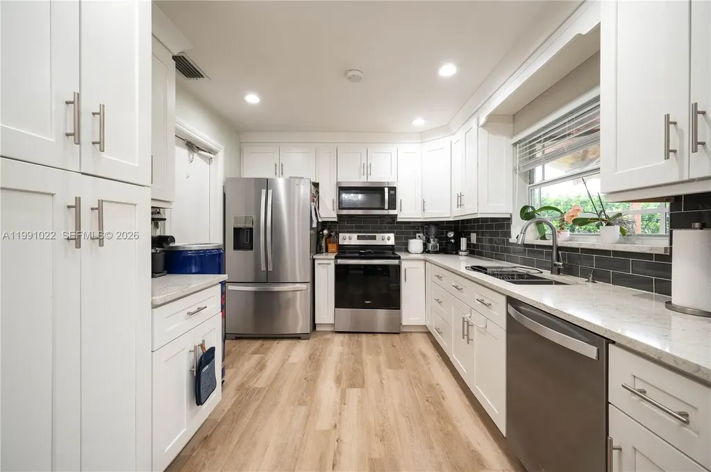 401 NW 83rd Way Pembroke Pines FL 33024