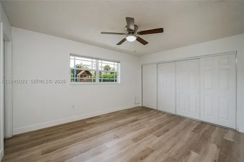 401 NW 83rd Way Pembroke Pines FL 33024