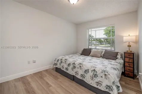 401 NW 83rd Way Pembroke Pines FL 33024