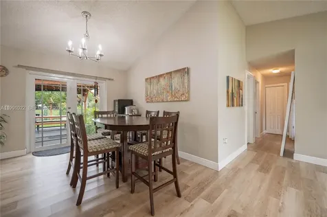 401 NW 83rd Way Pembroke Pines FL 33024