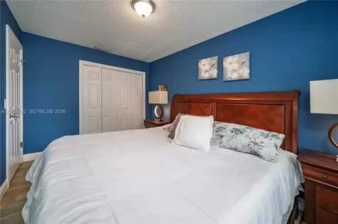 401 NW 83rd Way Pembroke Pines FL 33024
