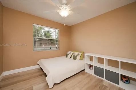 401 NW 83rd Way Pembroke Pines FL 33024