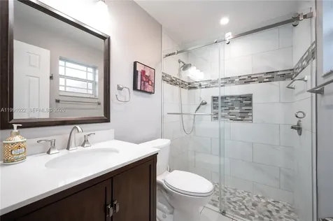 401 NW 83rd Way Pembroke Pines FL 33024