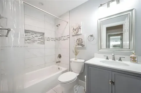 401 NW 83rd Way Pembroke Pines FL 33024