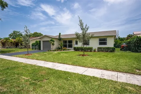 401 NW 83rd Way Pembroke Pines FL 33024