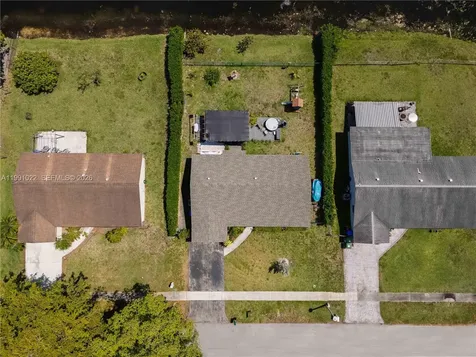 401 NW 83rd Way Pembroke Pines FL 33024