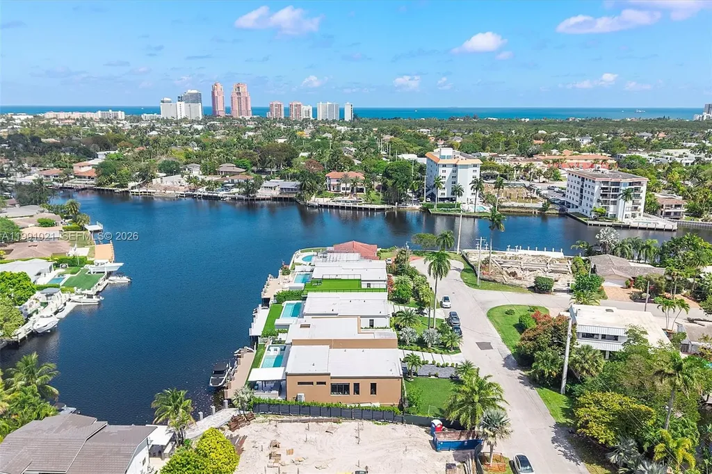 2215 NE 19th Street Fort Lauderdale FL 33305
