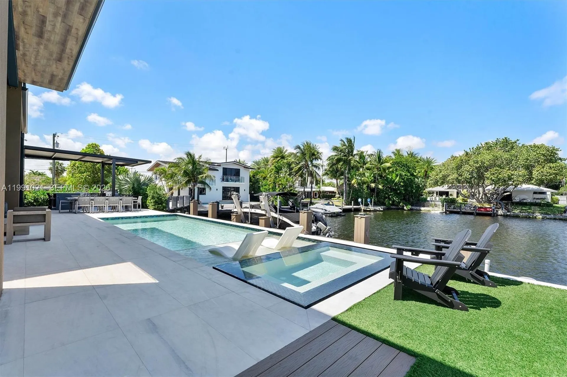 2215 NE 19th Street Fort Lauderdale FL 33305