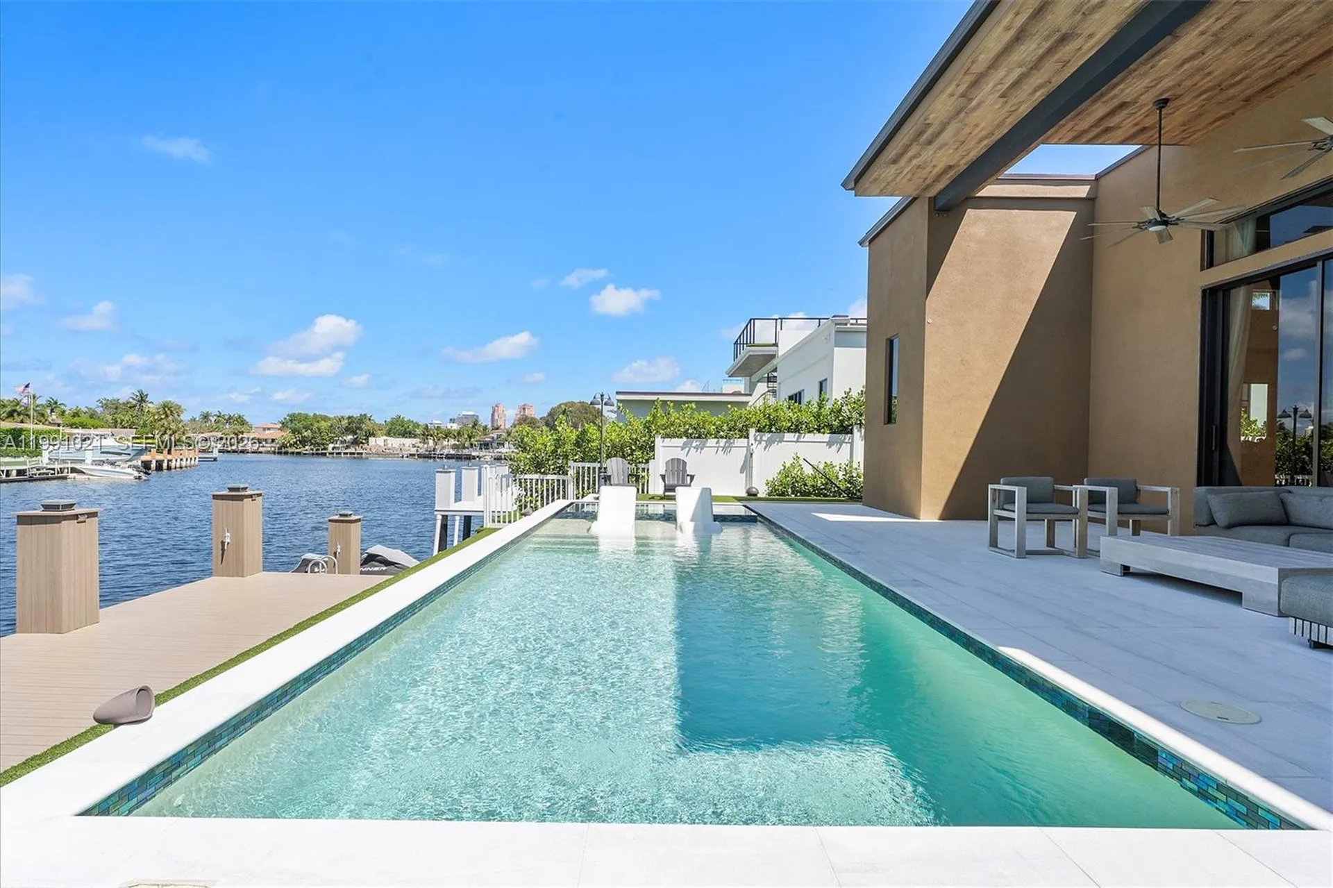 2215 NE 19th Street Fort Lauderdale FL 33305