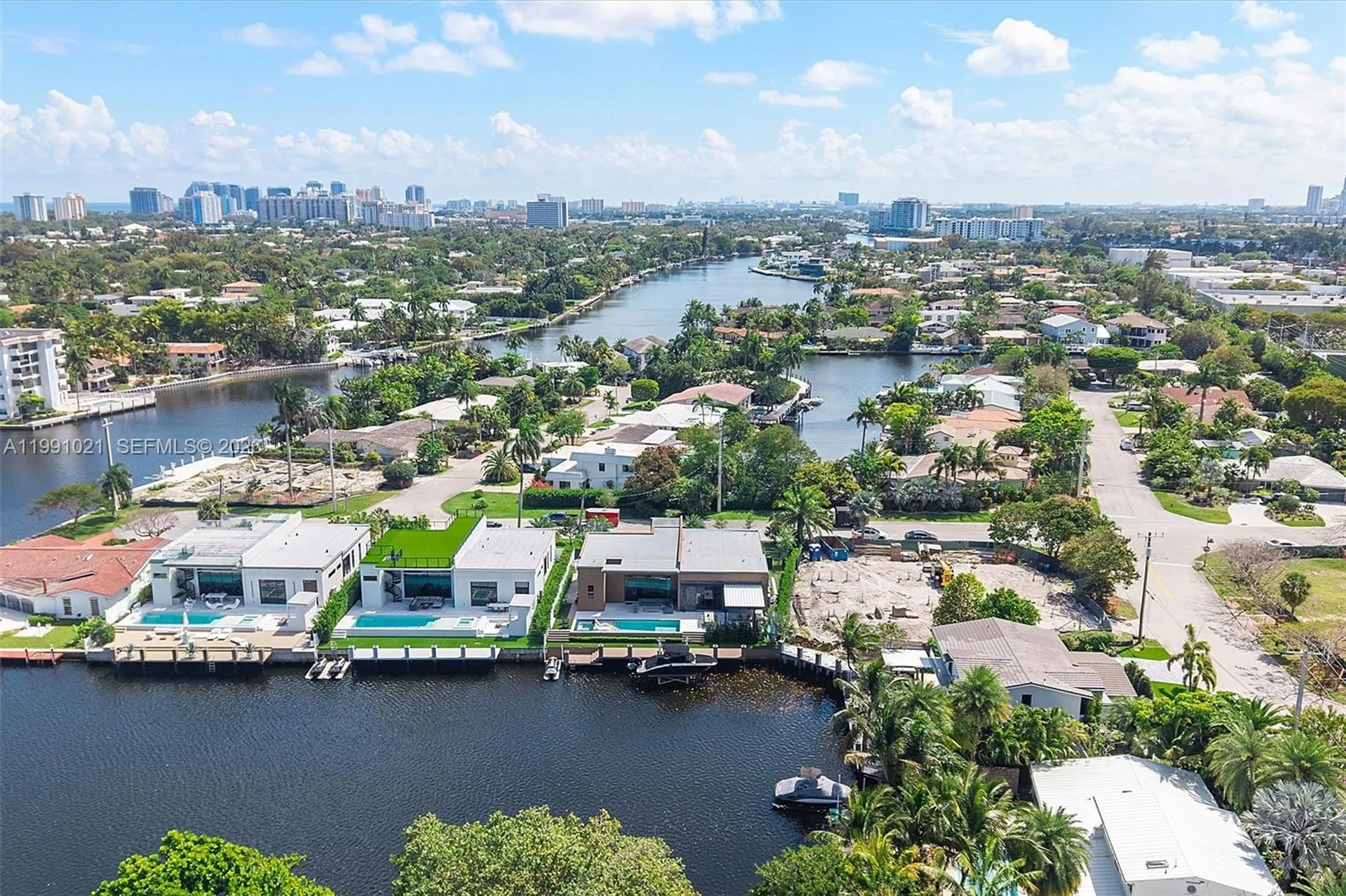 2215 NE 19th Street Fort Lauderdale FL 33305