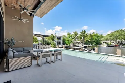 2215 NE 19th Street Fort Lauderdale FL 33305