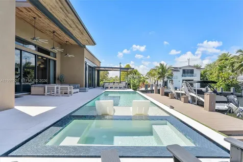 2215 NE 19th Street Fort Lauderdale FL 33305