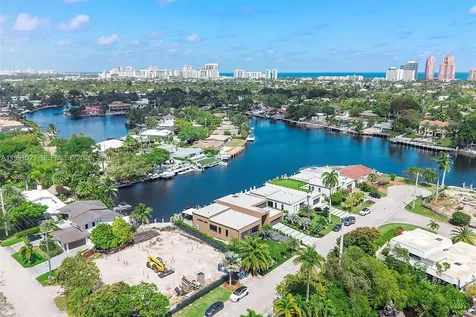 2215 NE 19th Street Fort Lauderdale FL 33305