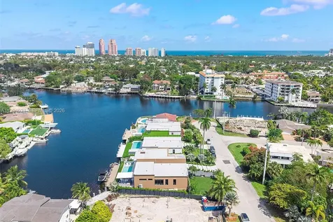 2215 NE 19th Street Fort Lauderdale FL 33305