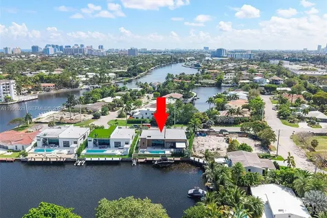 2215 NE 19th Street Fort Lauderdale FL 33305
