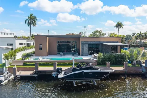 2215 NE 19th Street Fort Lauderdale FL 33305