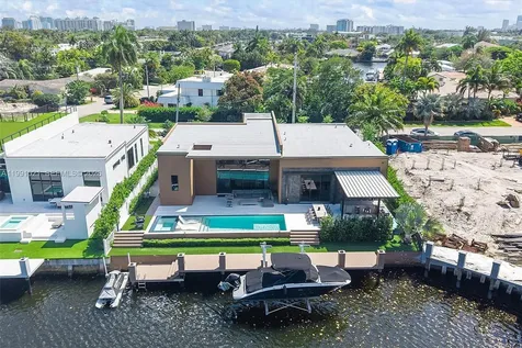 2215 NE 19th Street Fort Lauderdale FL 33305