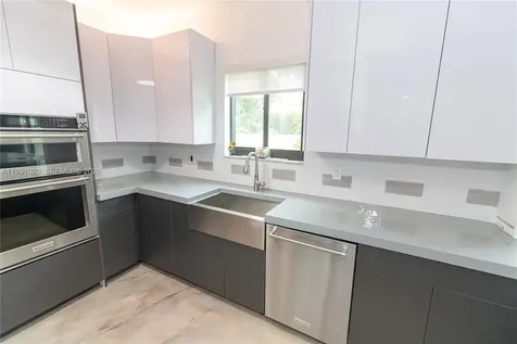8694 Via Reale Boca Raton FL 33496