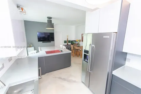 8694 Via Reale Boca Raton FL 33496