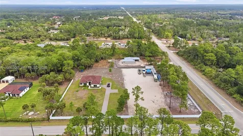3043 18 Naples FL 34120