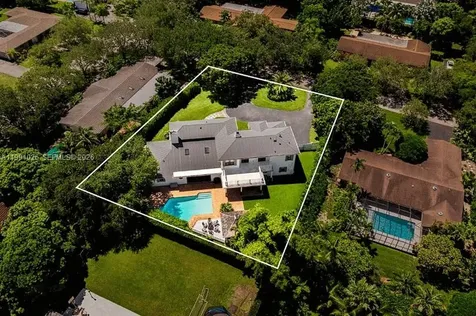 8521 SW 145th Street Palmetto Bay FL 33158