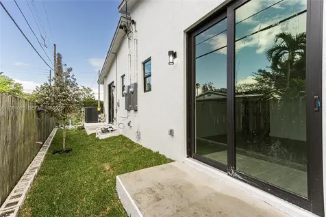 6140 SW 39th Street Miramar FL 33023