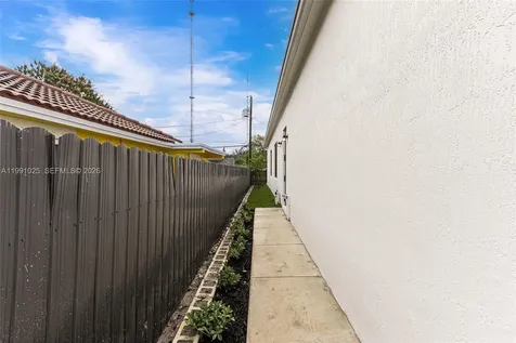 6140 SW 39th Street Miramar FL 33023