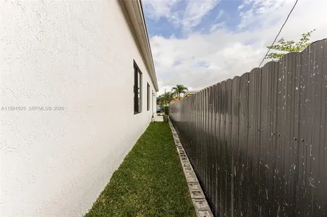 6140 SW 39th Street Miramar FL 33023