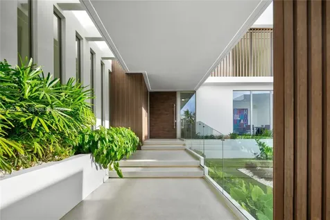 501 Palm Drive Hallandale Beach FL 33009